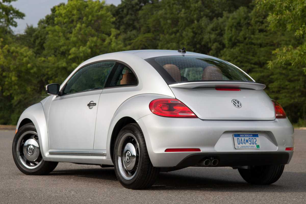 Volkswagen beetle r-line 2015 года: модный аксессуар, но несовершенный горячий хетчбек. volkswagen beetle, что это за автомобиль. обзор автомобиля volkswagen beetle