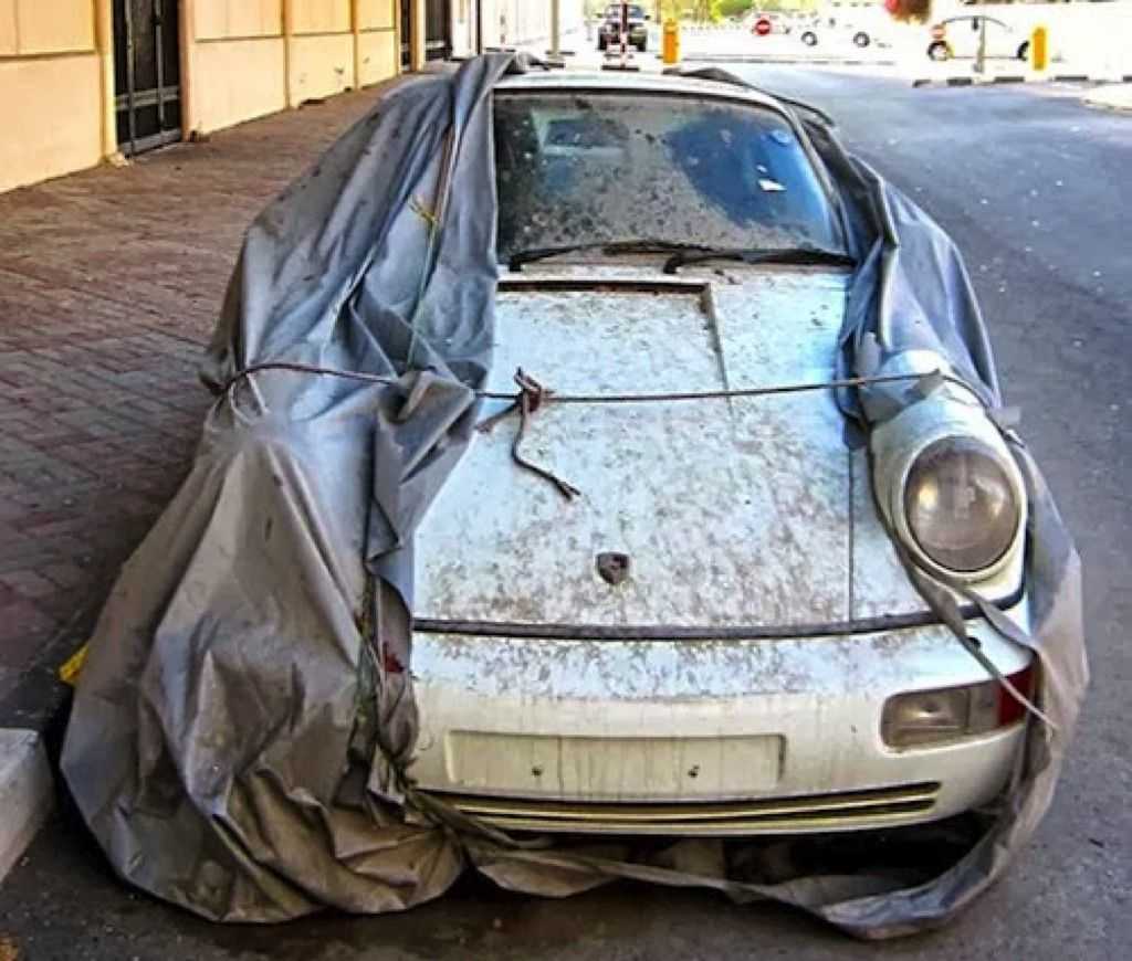 Сотни брошенных люксовых автомобилей в дубае: почему так происходит?