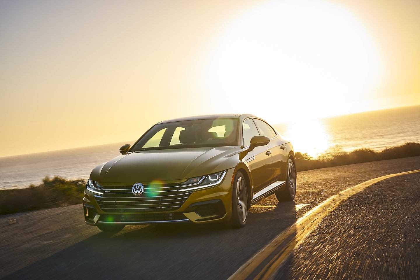Volkswagen arteon - фото нового фольксваген артеон, салон универсала и характеристики