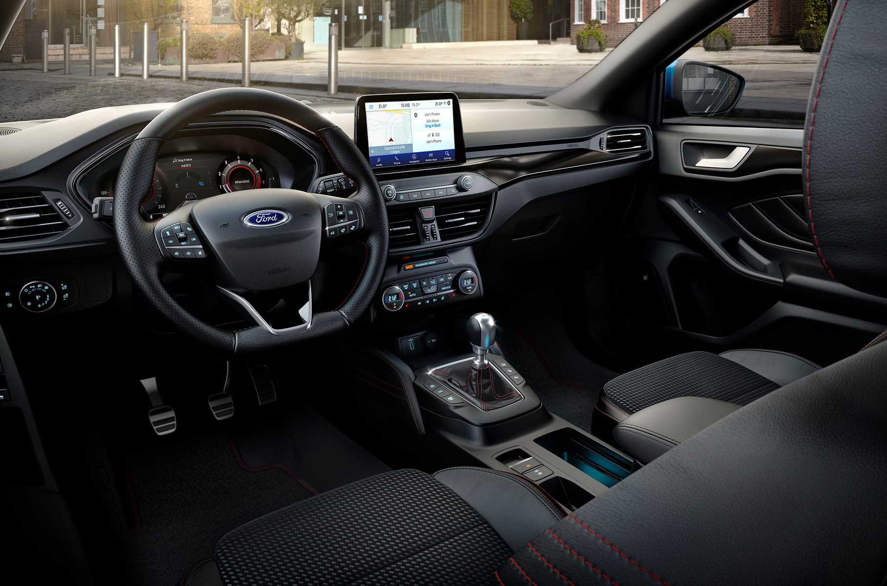 Фотошпионам удалось запечатлеть на Северной петле Нюрбургринга новый Ford Focus 4 поколения в кузове универсал Автомобиль был сфотографирован во время