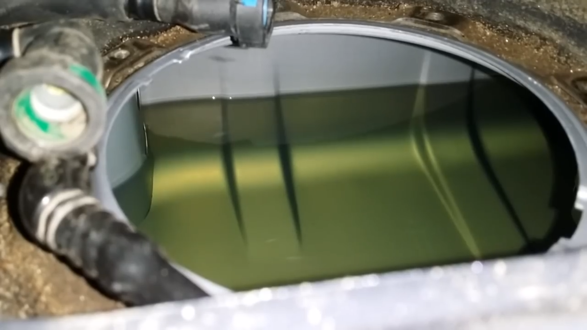 Вода в бензобаке? удалитель влаги aga805f легко решает эту проблему.