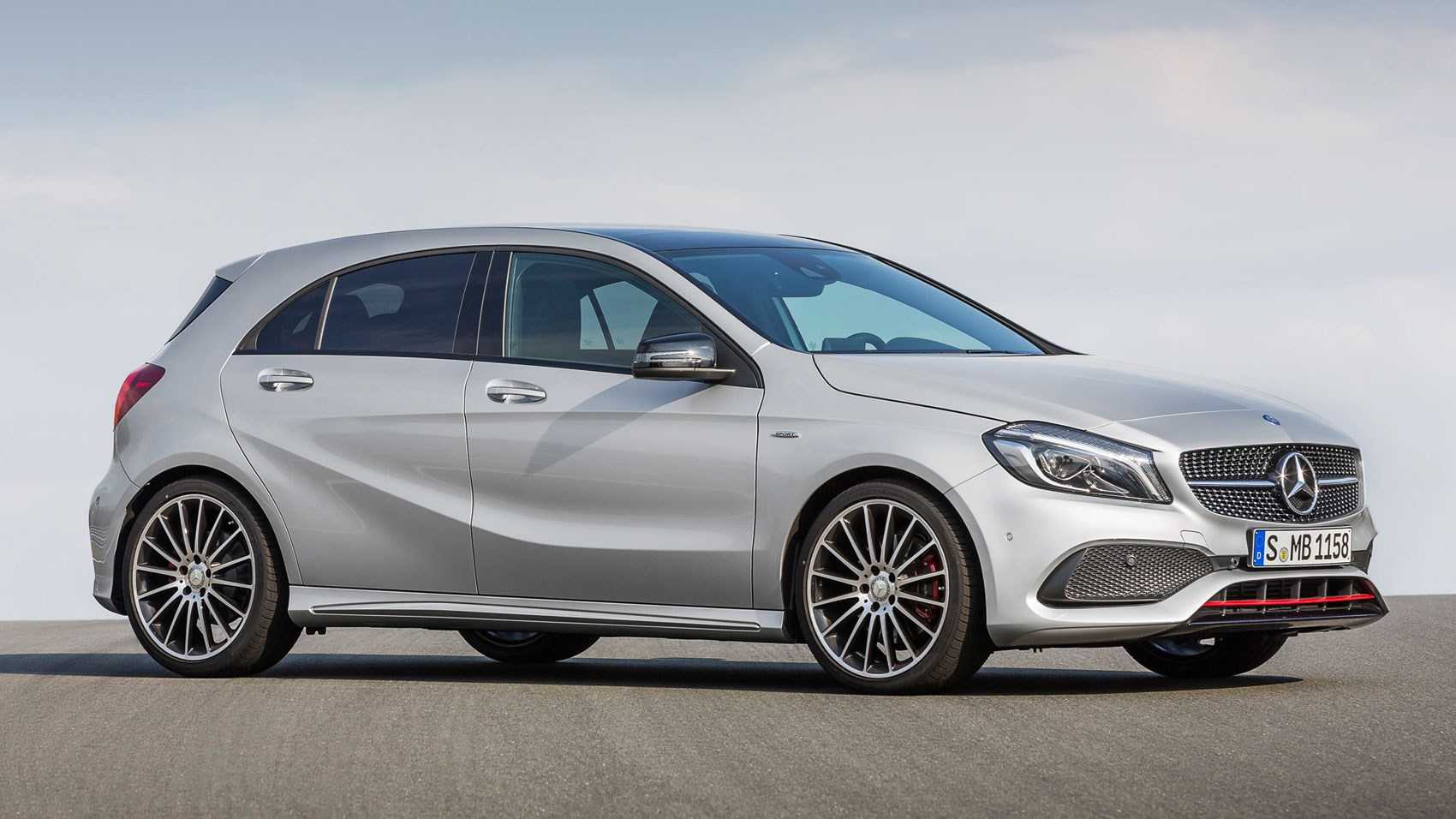 Mercedes-benz a-klasse: поколения, кузова по годам, история модели и года выпуска, рестайлинг, характеристики, габариты, фото - carsweek