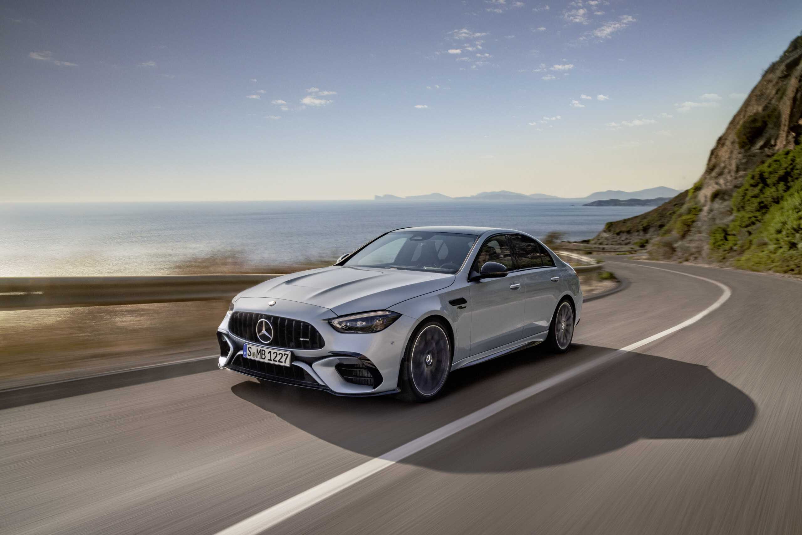Тест-драйв mercedes-amg c43 2023 | движение24