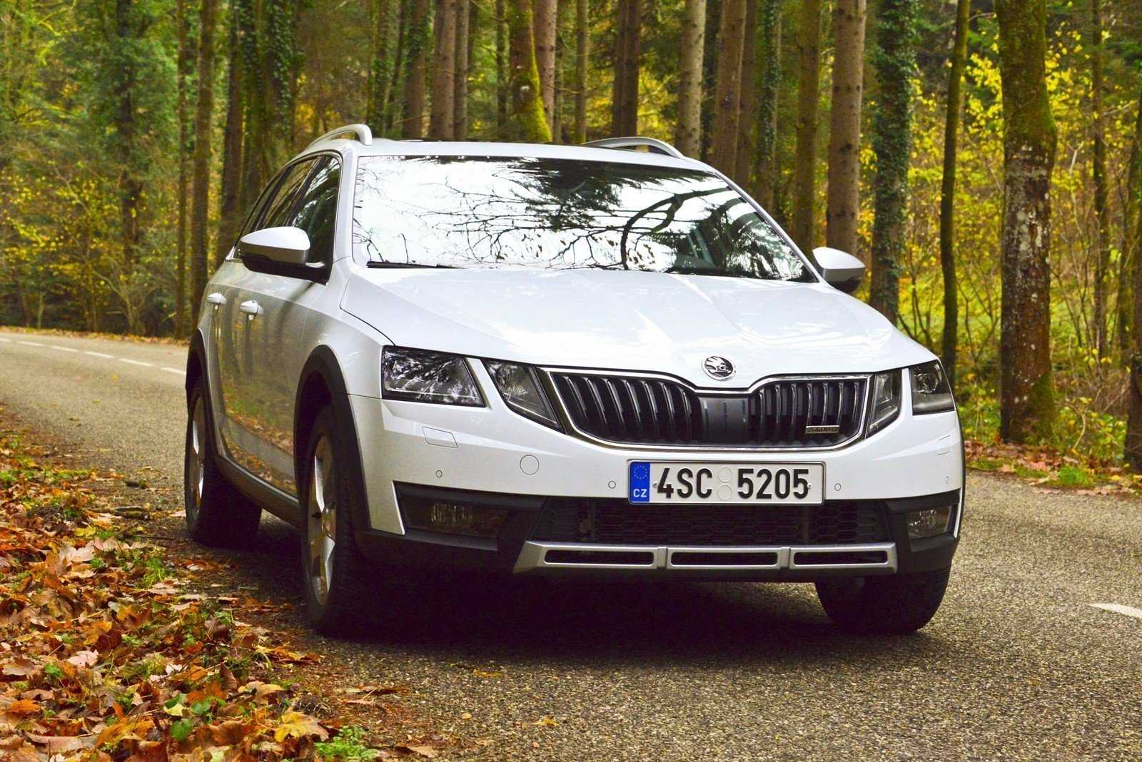 Автомобиль skoda octavia scout