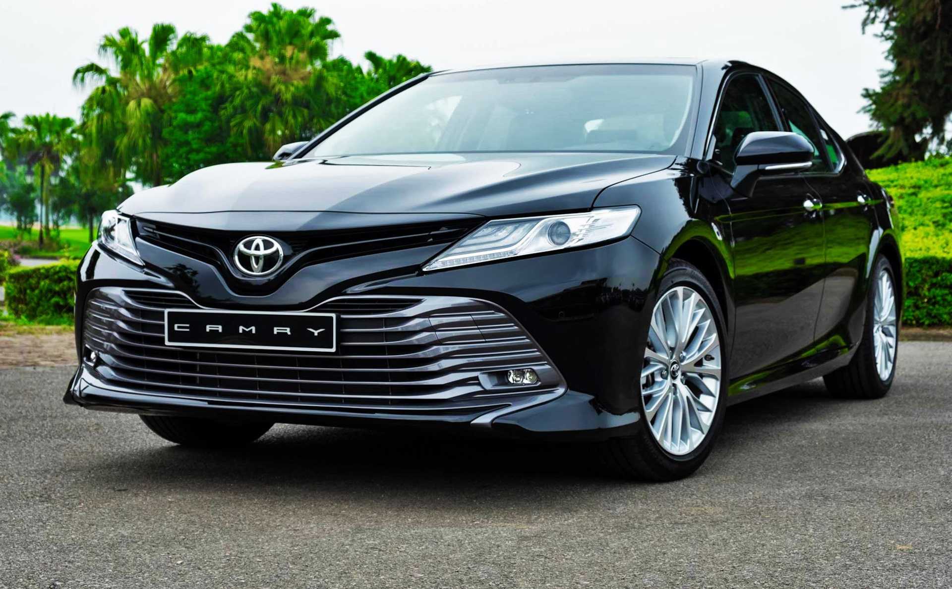 Toyota Camry 2019