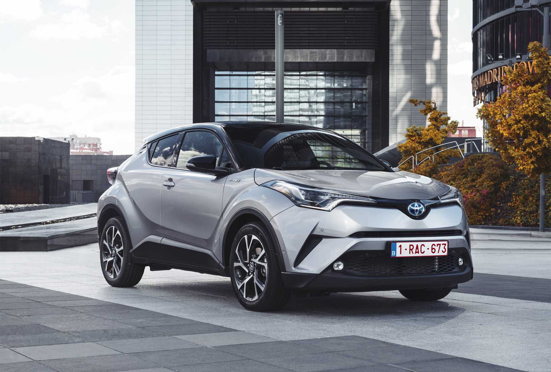 Плюсы и минусы toyota c-hr, отзывы владельцев из россии