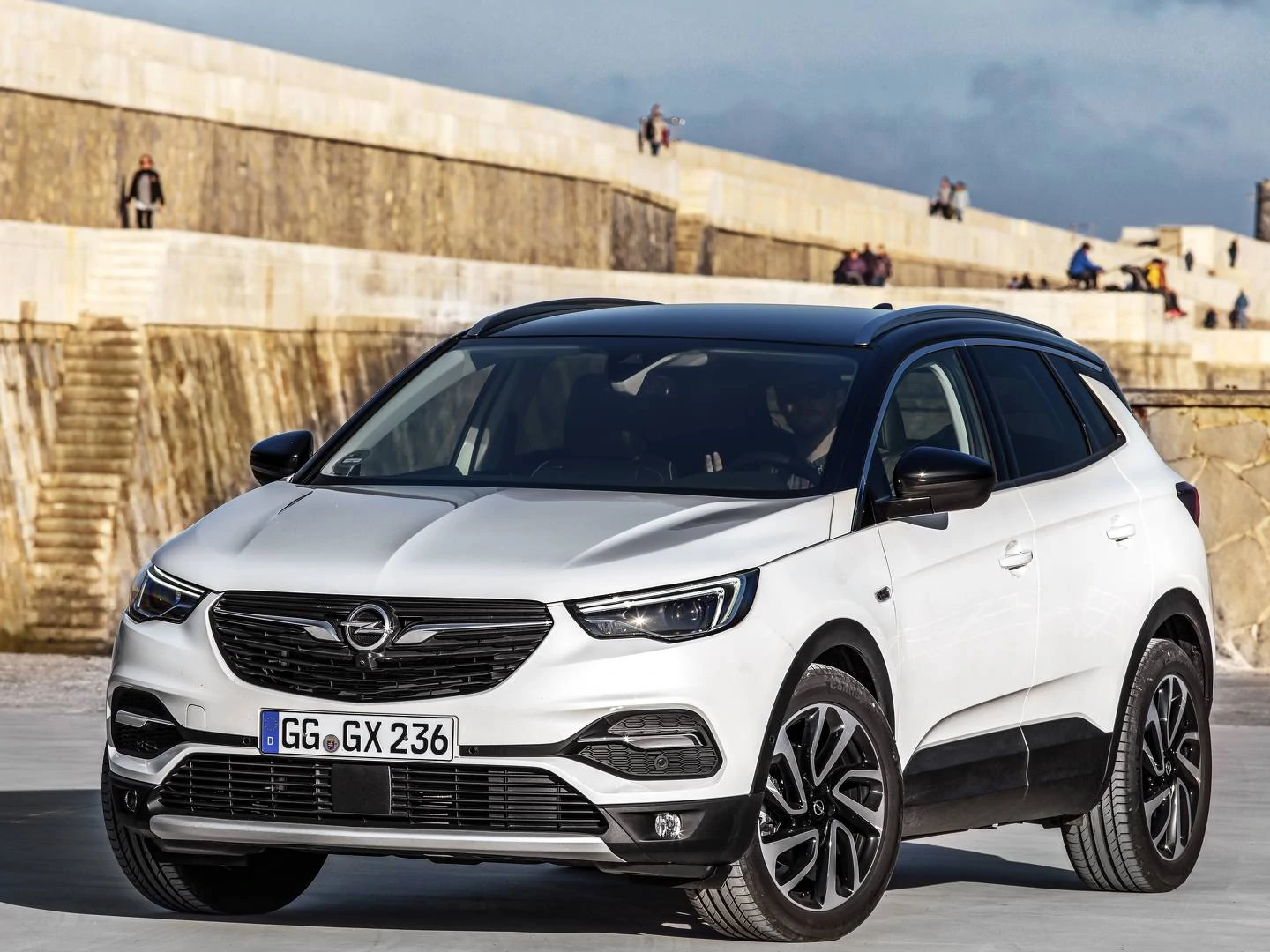 Opel Grandland x 2017