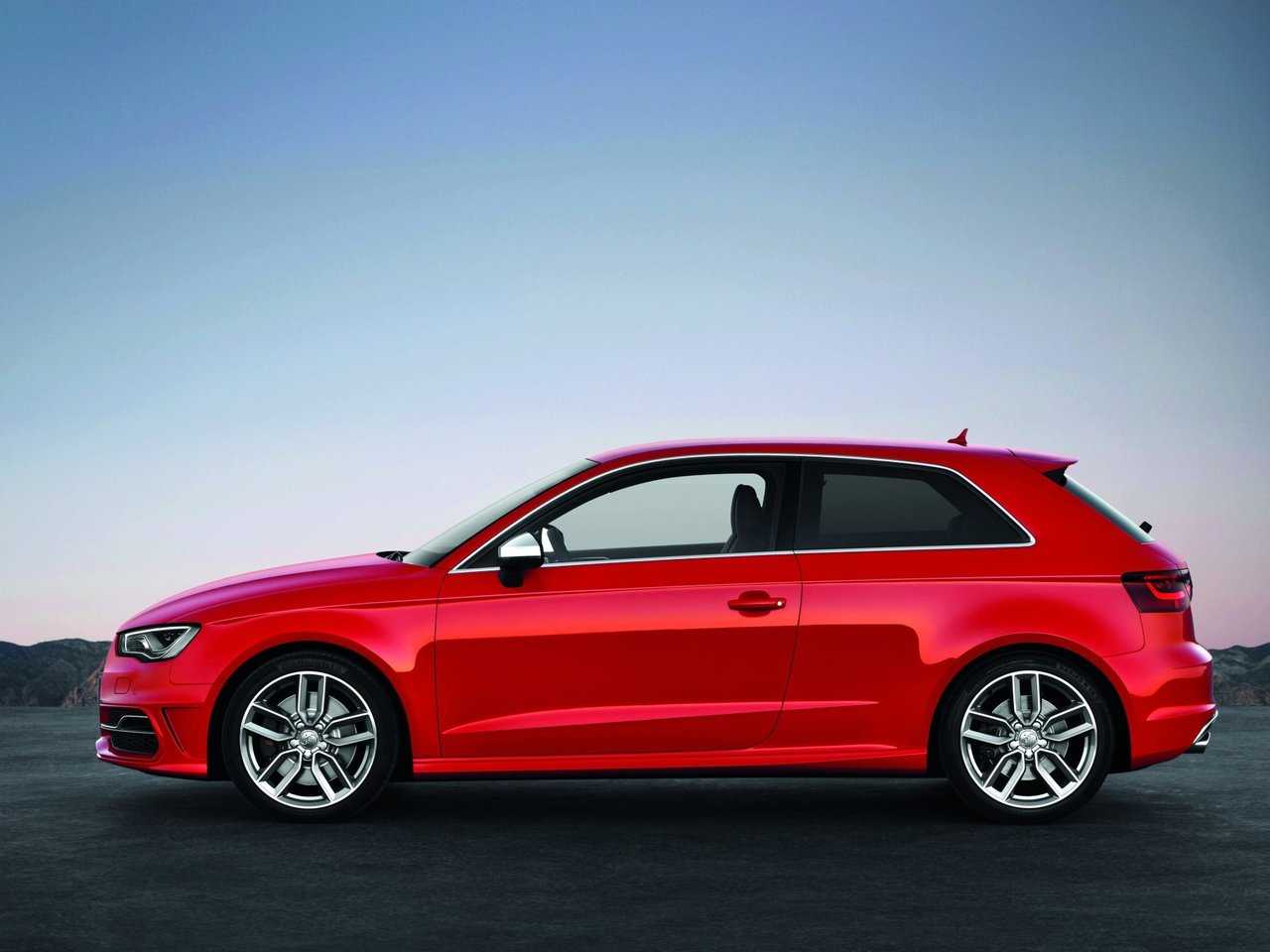 Audi показала новые седан и хэтчбек s3