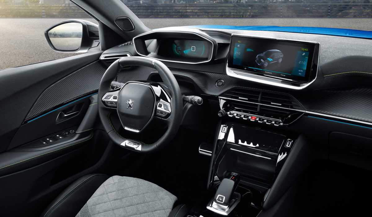 Peugeot 5008: комплектации и цены официальные, фото в новом кузове, модификации и оборудование автомобиля на 2023 год