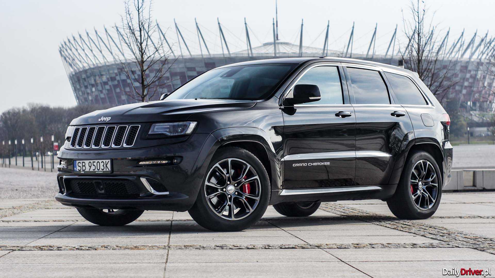 Jeep grand cherokee srt8 — заряженный кроссовер с быстрой динамикой