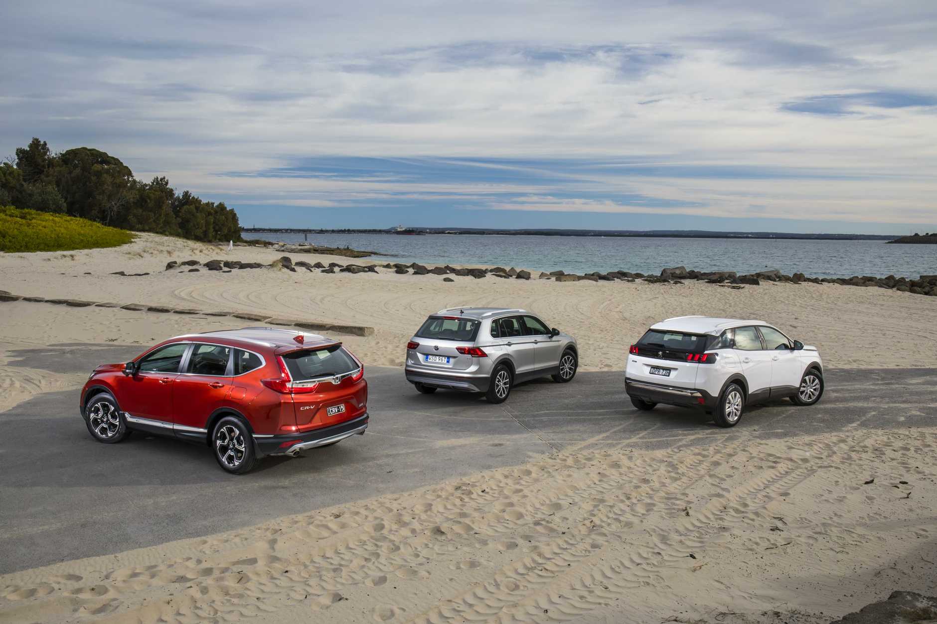 Volkswagen tiguan или honda cr-v: сравнение автомобилей и что лучше