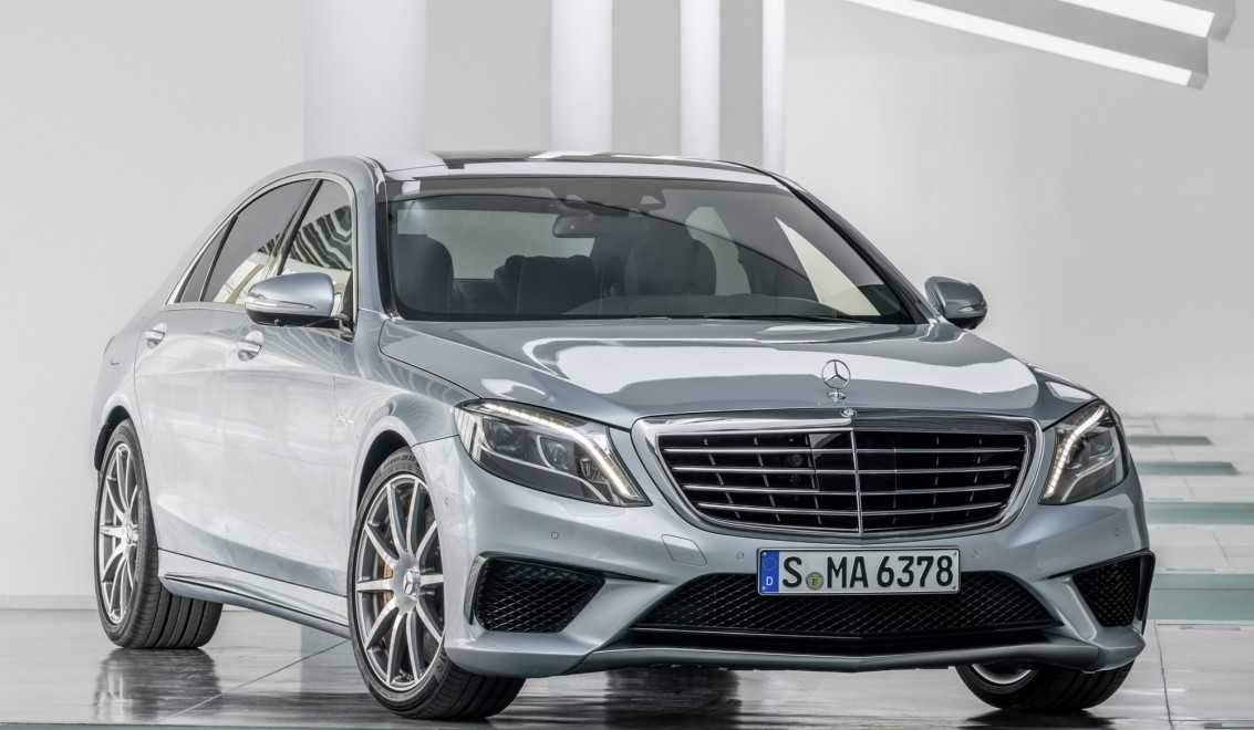 Обзор флагманского седана Mercedes-Benz S-Class W222 - фото и цена автомобиля в России, технические характеристики после рестайлинга