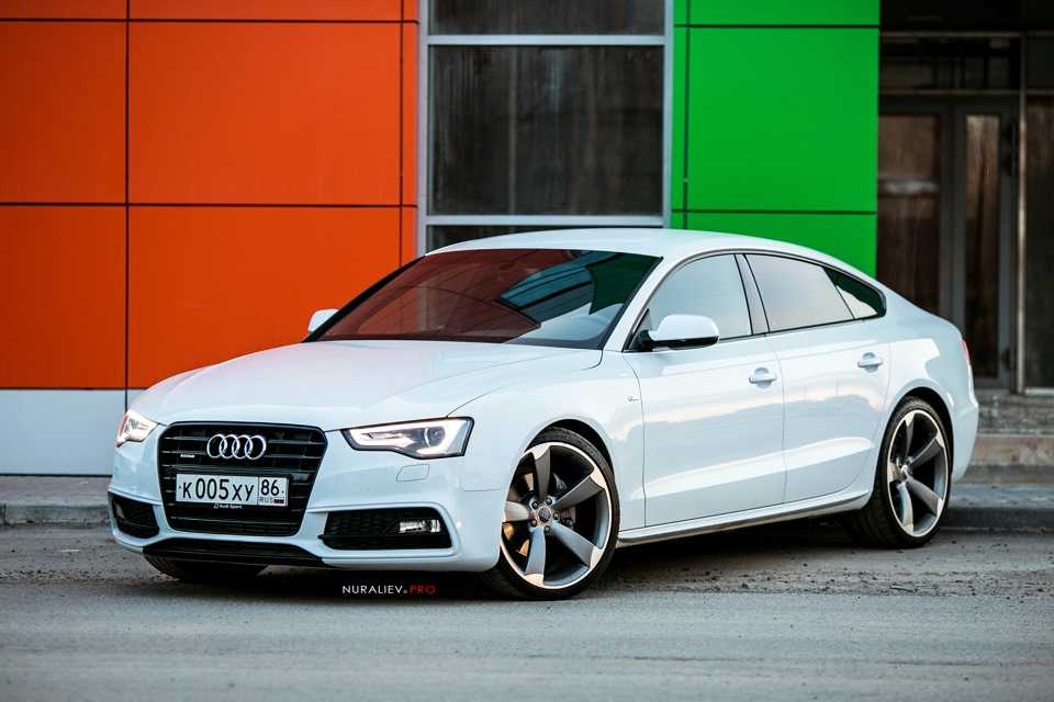 Audi a5 sportback: между седаном и универсалом