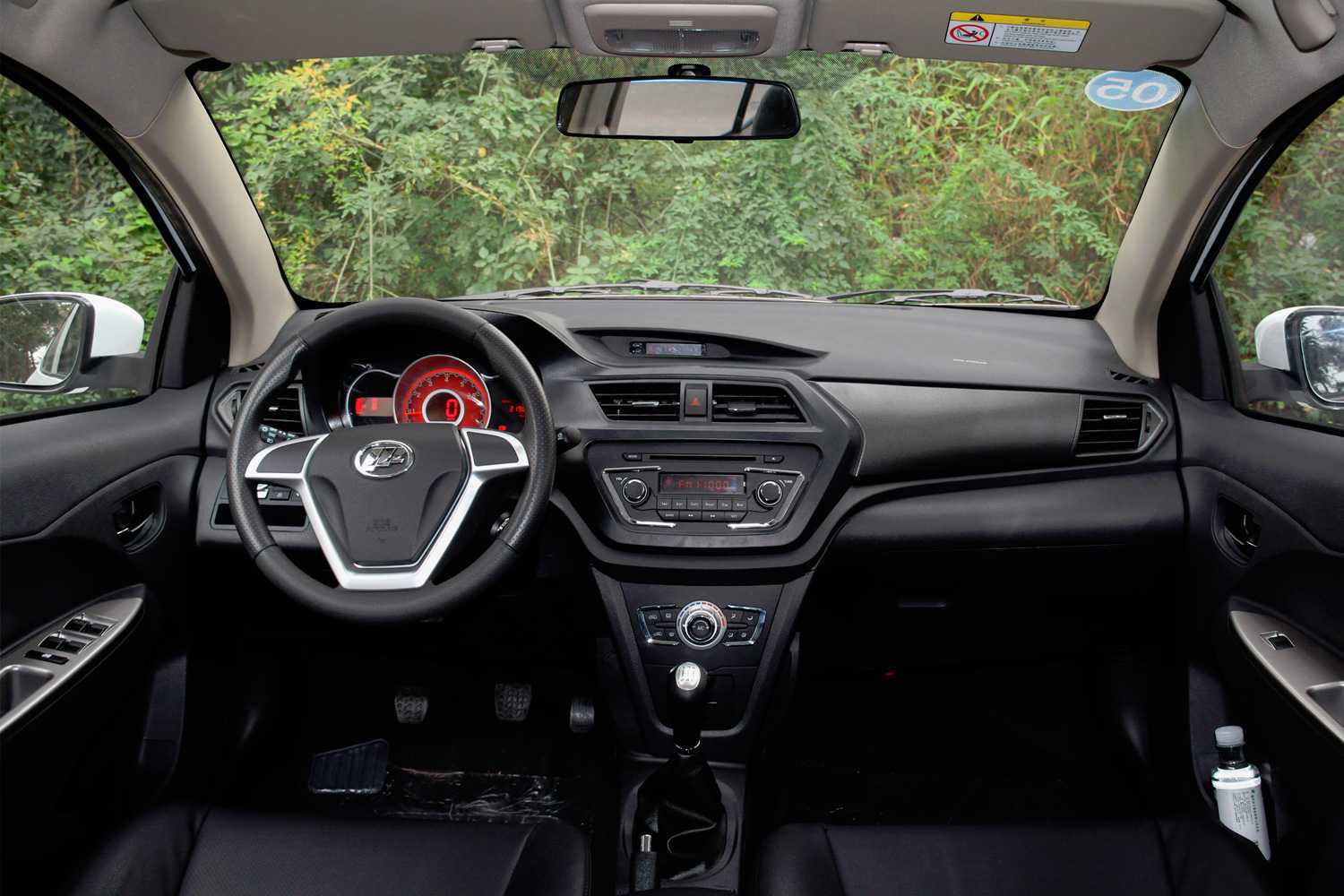 Lifan X50: комплектации и цены официальные, фото в новом кузове, модификации и оборудование автомобиля на 2023 год