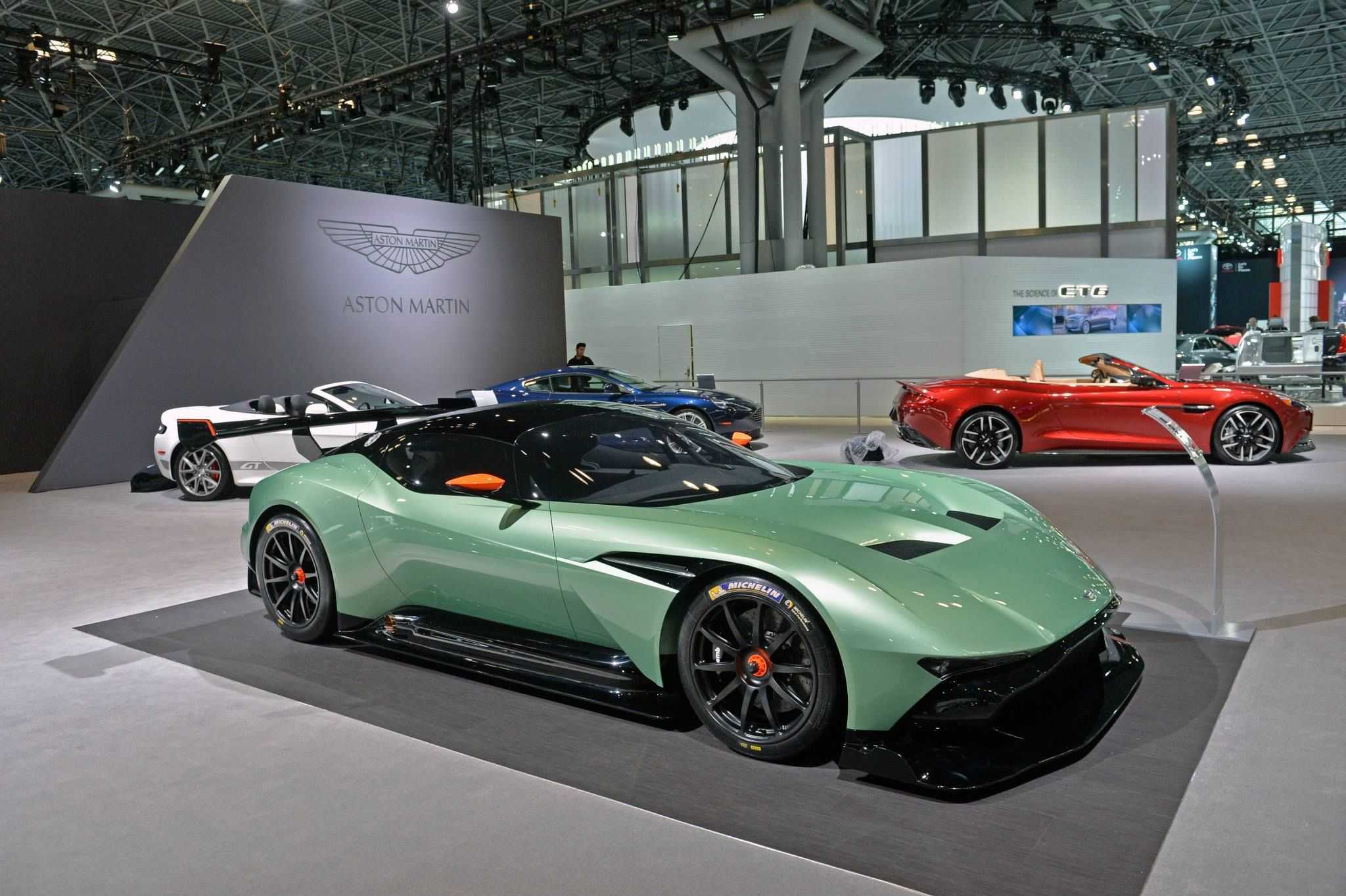 Aston martin vulcan - характеристики, фото, видео, обзор