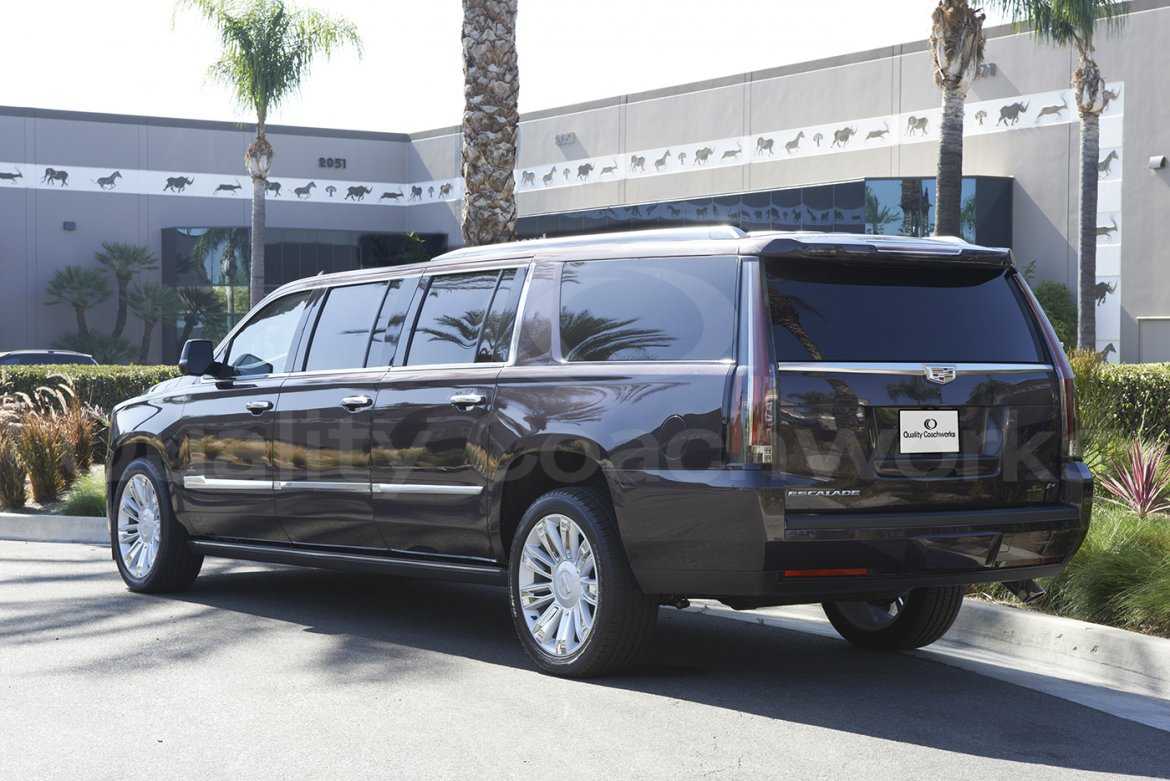 Компания cadillac тестирует новый электрический кроссовер небольших размеров