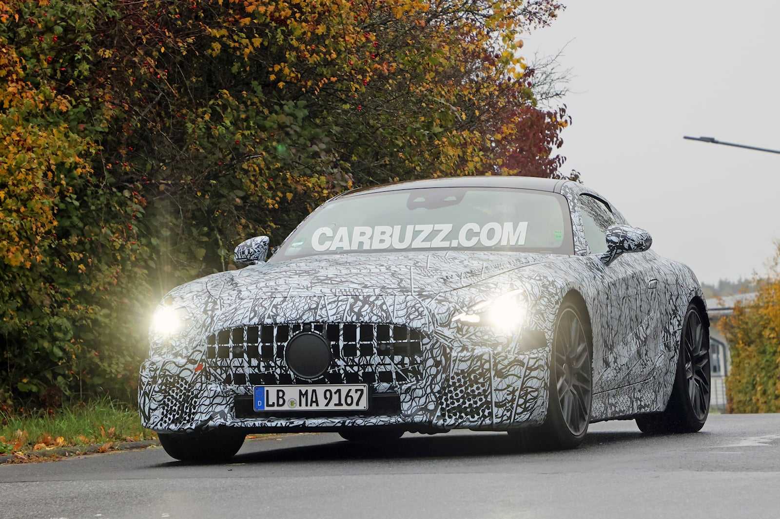 Компания mercedes вывела на нюрбургринг прототип нового mercedes-amg gt coupe 2024 года