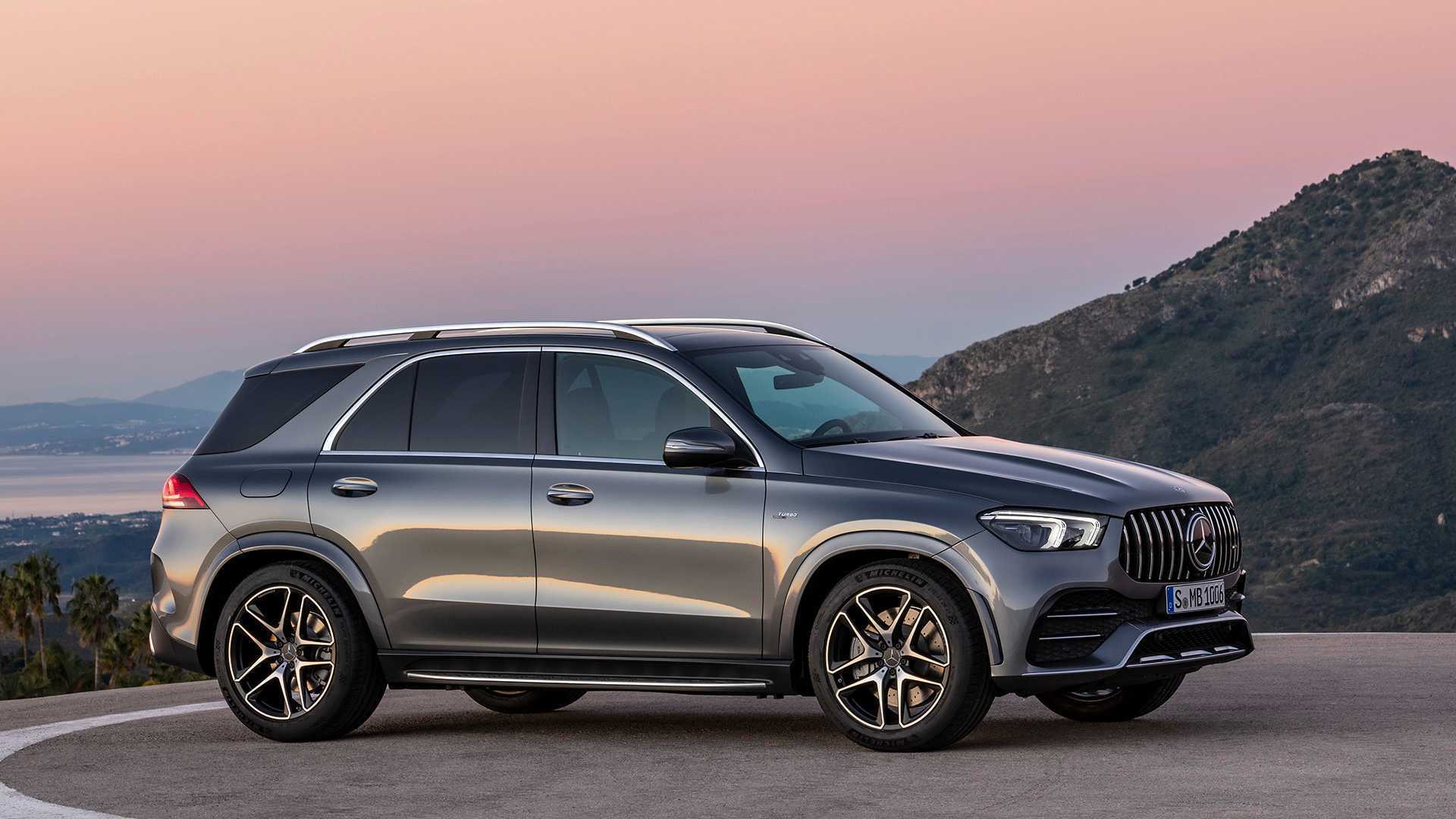Mercedes представил топовые amg-версии внедорожников gle и gls