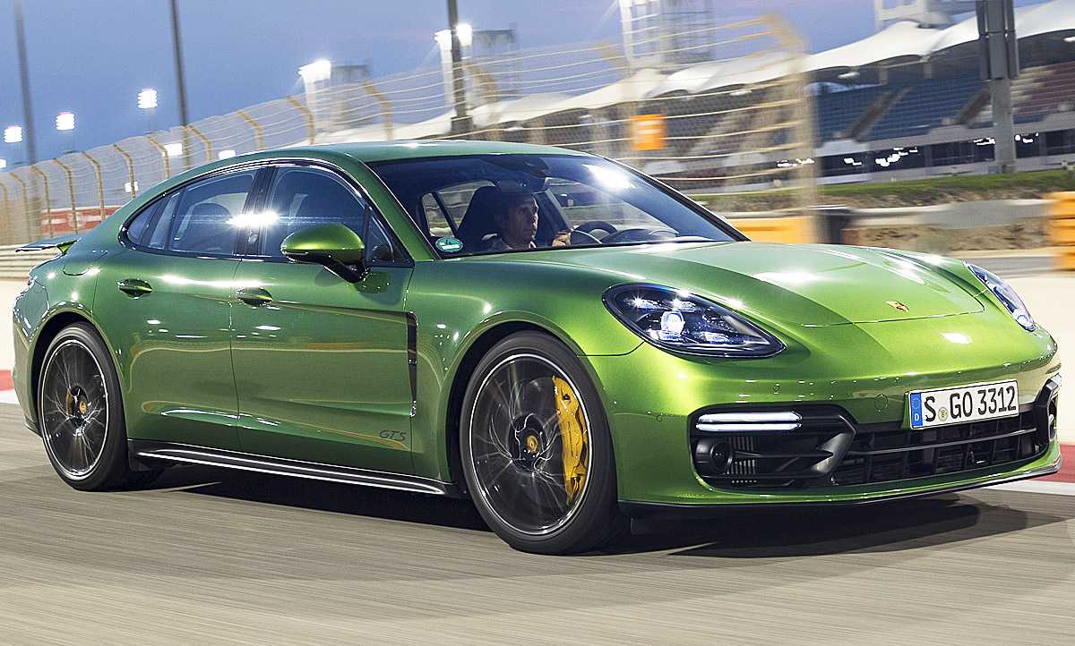 Porsche Panamera 2023