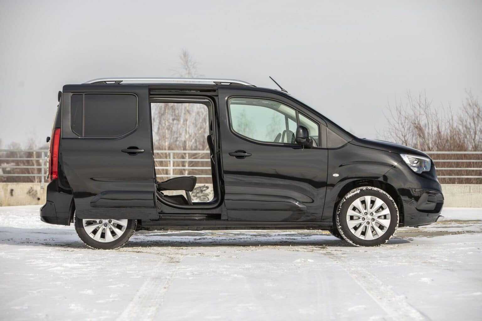 Opel combo life 2021: немецкий вариант широкопрофильного грузо-пассажирского авто