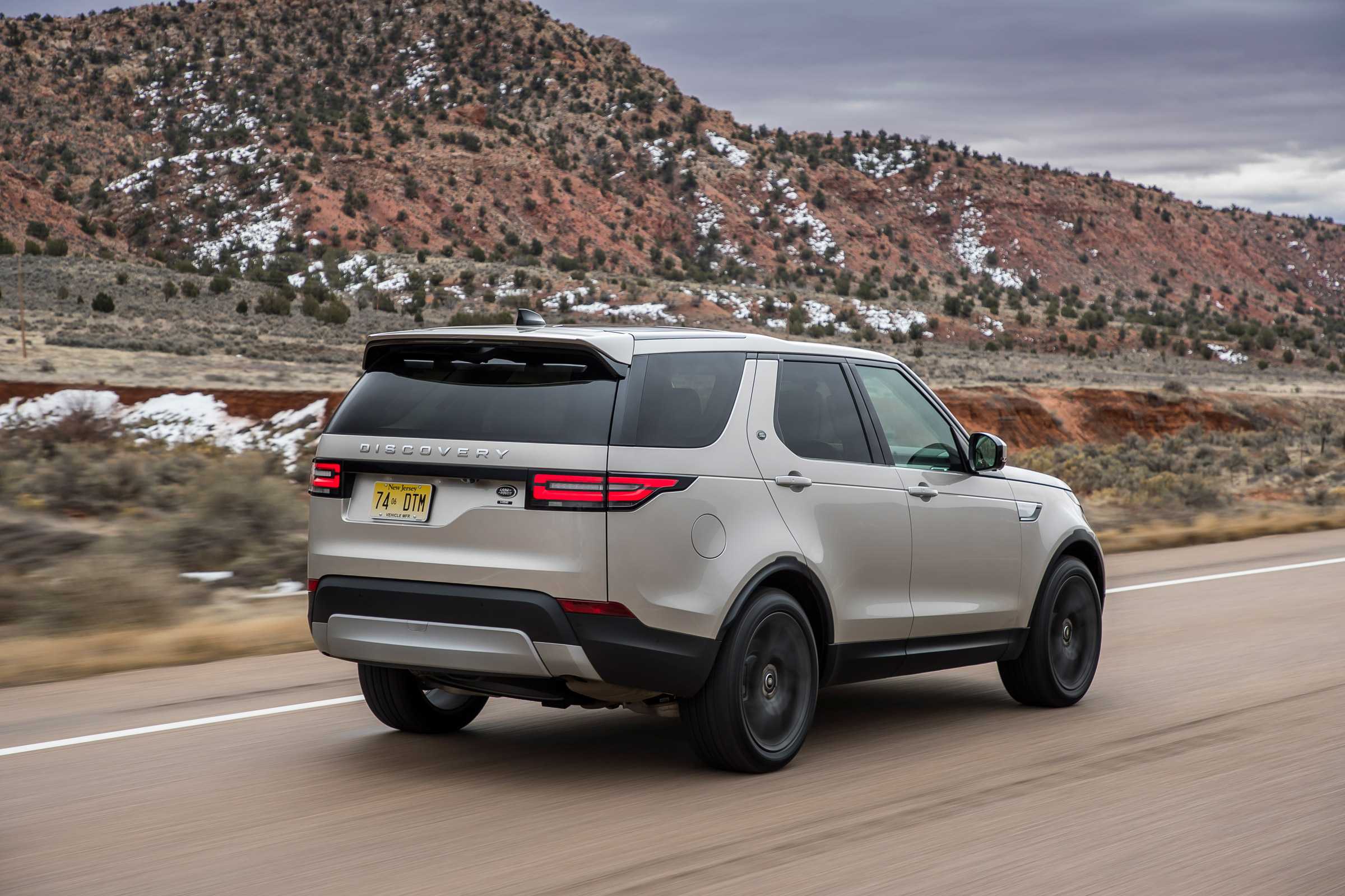 Особенности нового внедорожника discovery sport