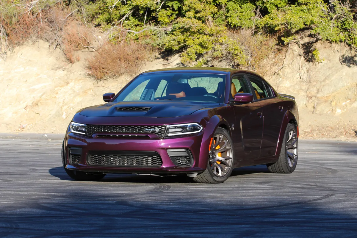 Новейший dodge charger srt hellcat widebody 2020-го модельного года первый тест: безудержные мускулы.