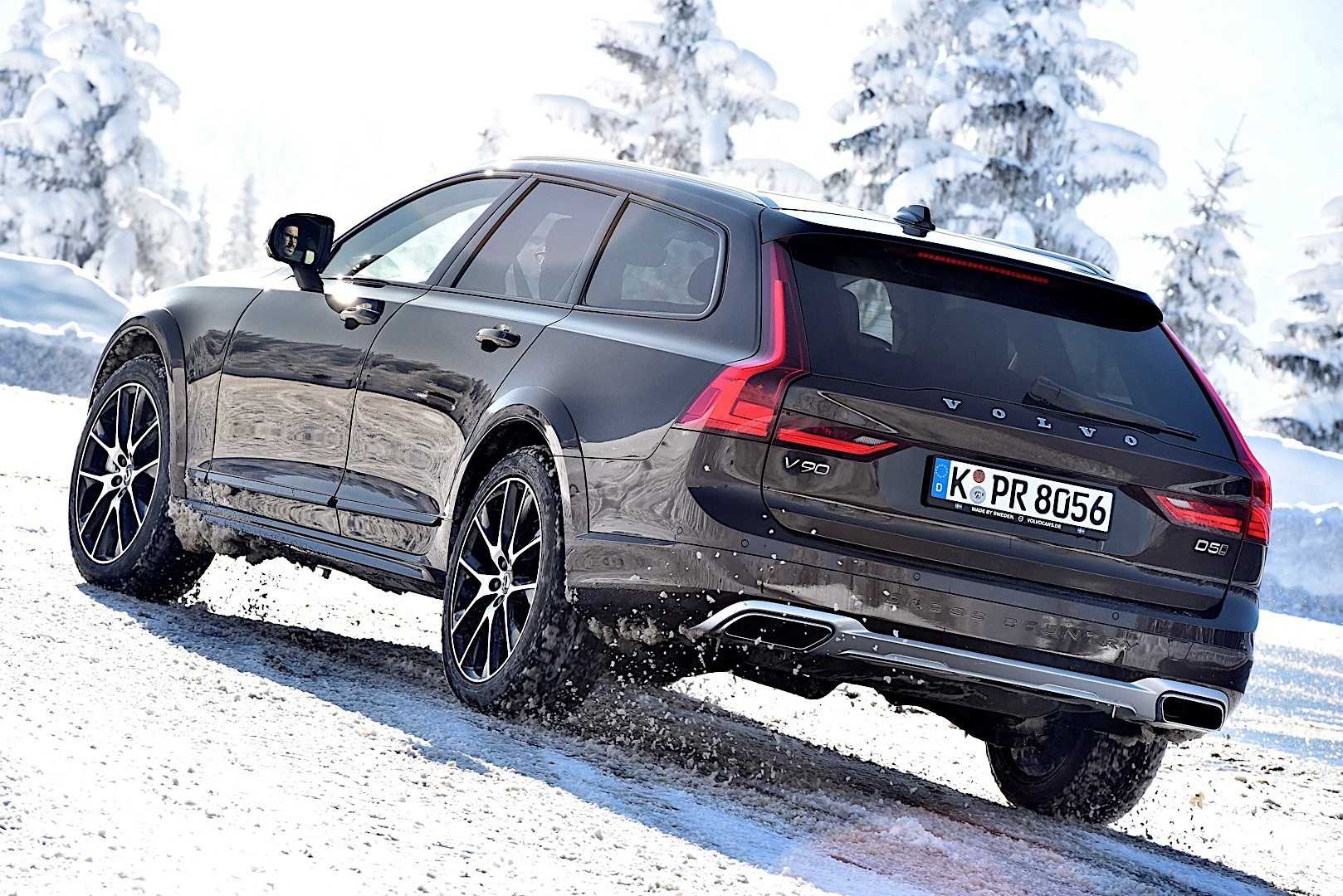 Вольво v90 cross country 2017 г обзор, тест-драйв и характеристики volvo v90 cross country 2017