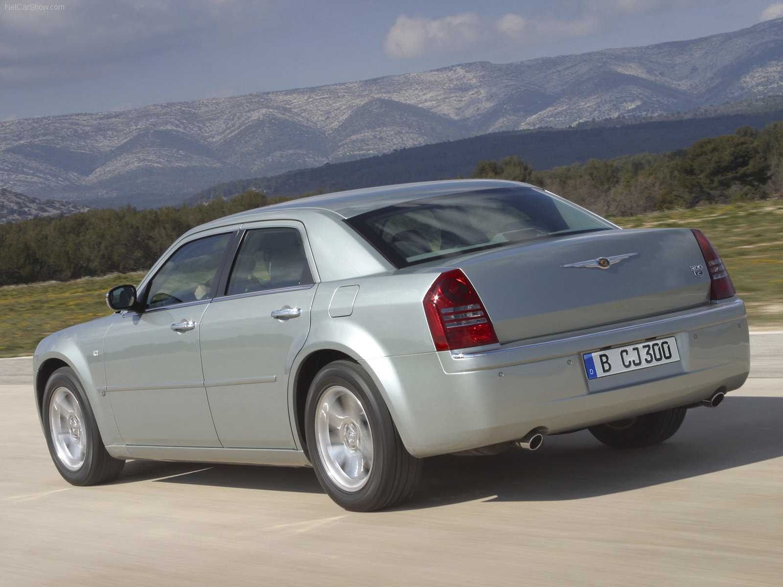 Chrysler 200 2016: цена, фото