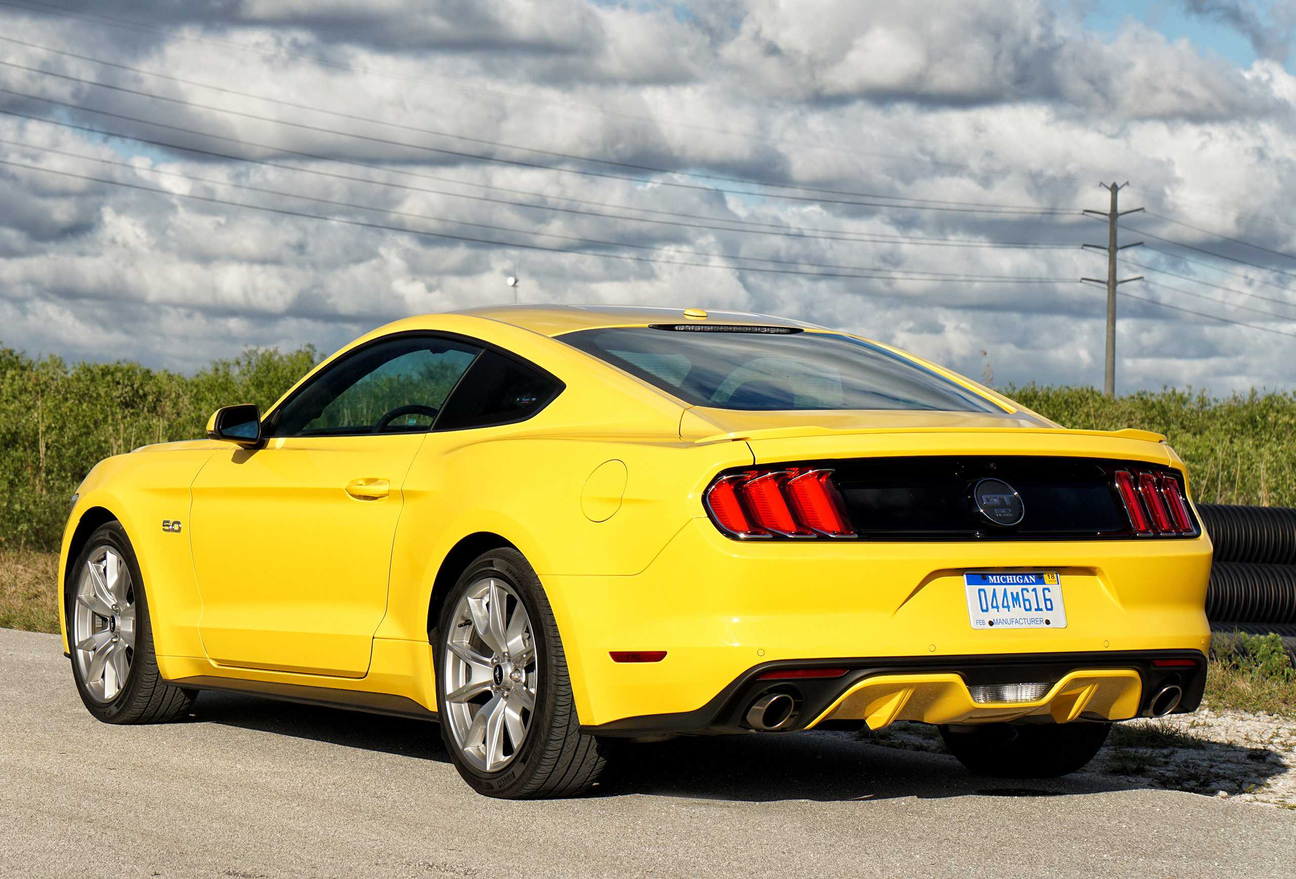 Ford mustang gt-r concept