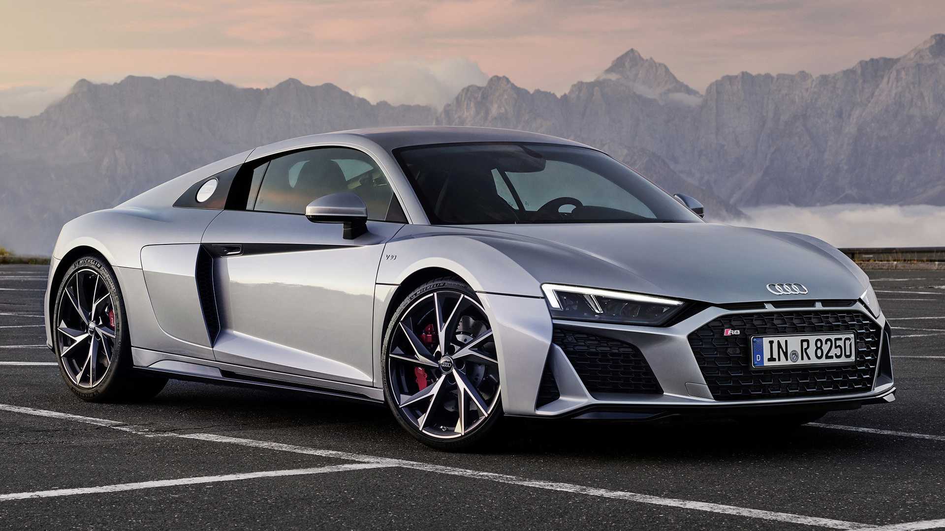 Audi - полный каталог моделей, характеристики, отзывы на все автомобили audi (ауди)