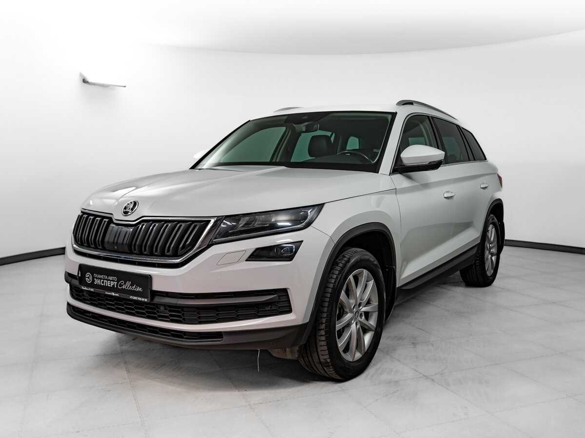 Обзор кроссовера Skoda Kodiaq 2023 года после рестайлинга Цена и комплектации модели, фото в новом кузове, дата начала продаж в России, технические характеристики автомобиля