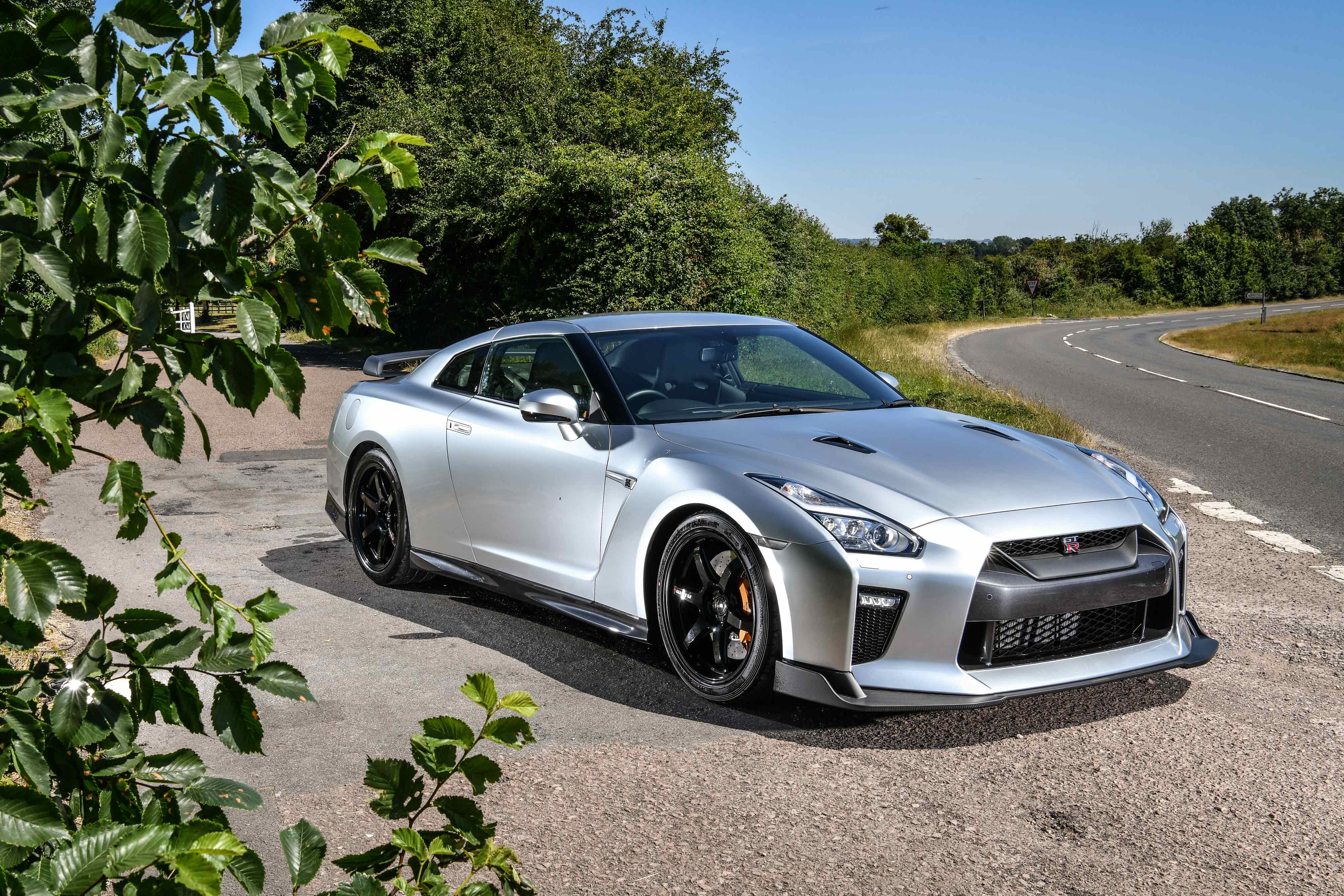 Новый nissan gt-r окажется эволюцией старого и проживёт недолго
