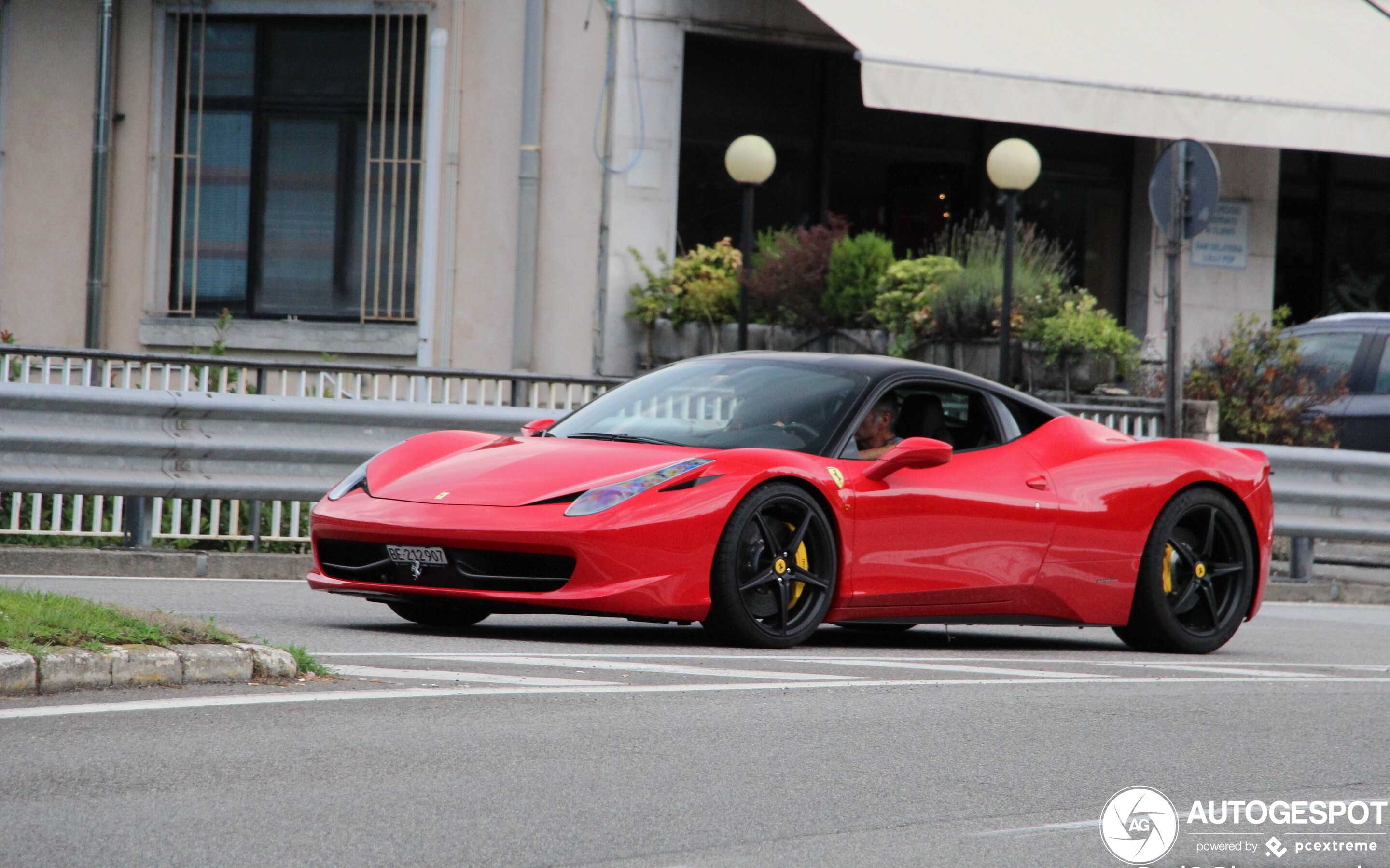 Ferrari 458 italia - the ultimate guide