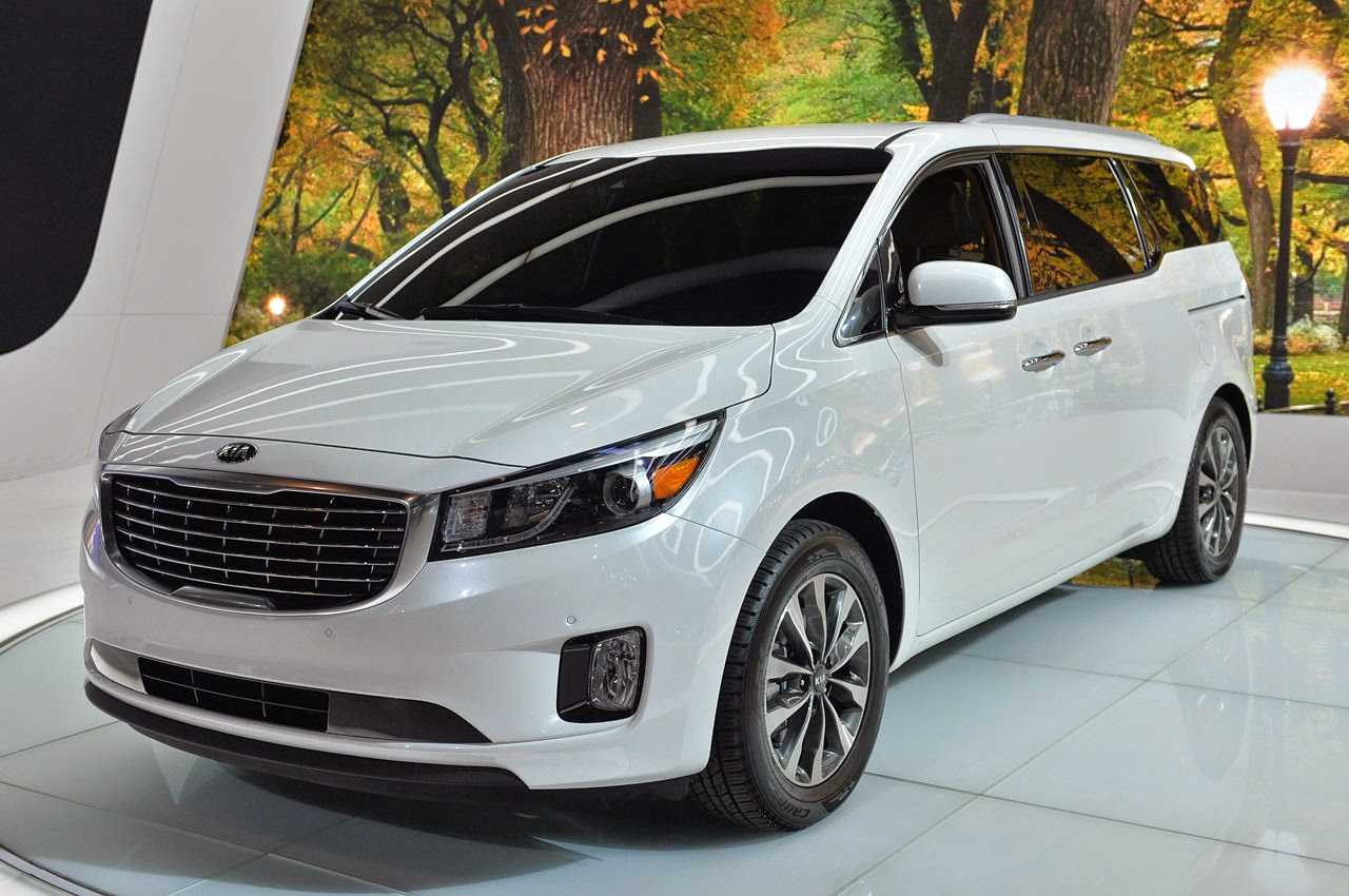 Прежде чем покупать новый KIA Carnival 4 или любую другую машину, предварительно стоит изучить отзывы владельцев, которые поделились своим опытом владения