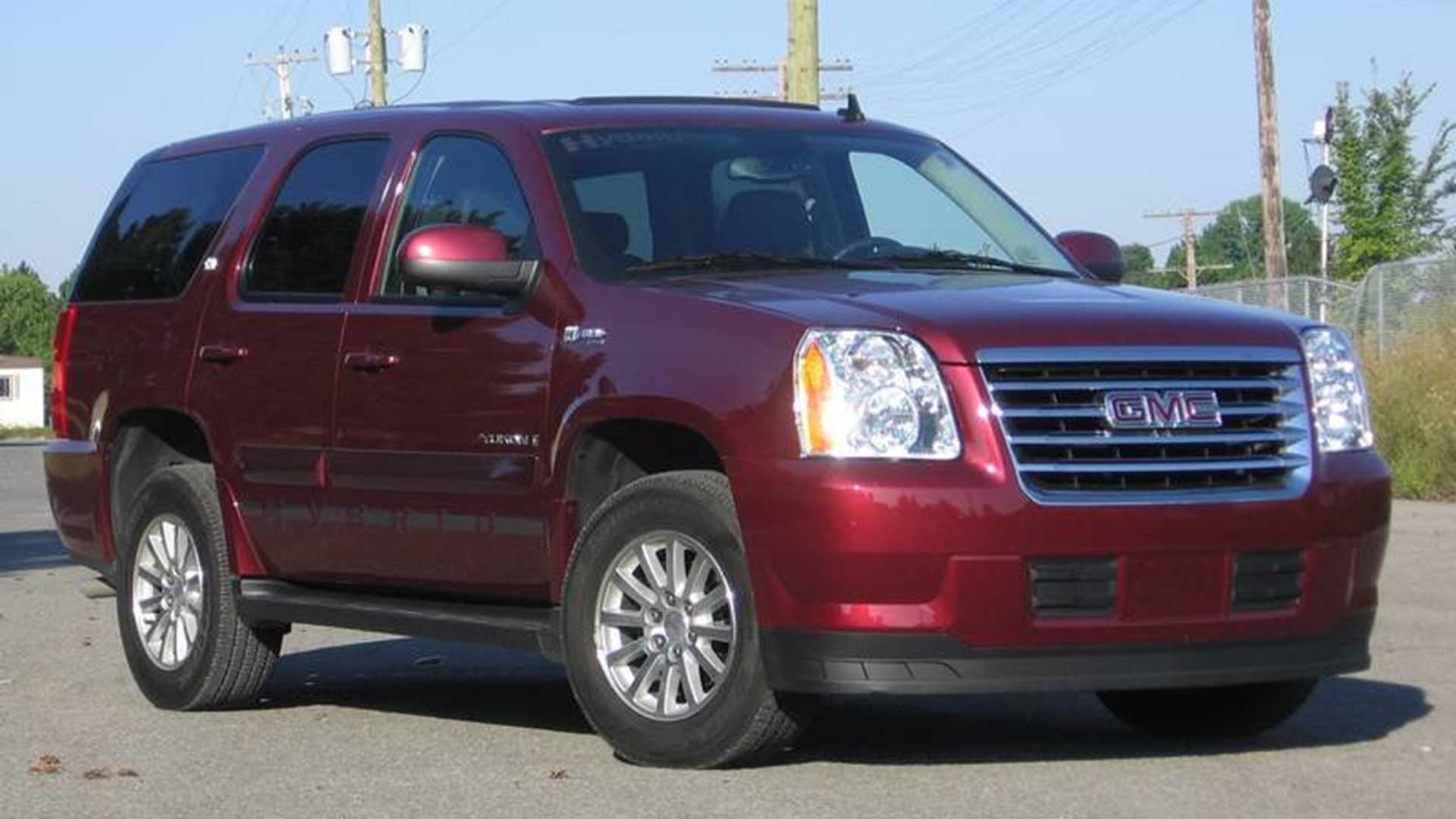 Сравнение: cadillac escalade, gmc yukon и chevrolet tahoe