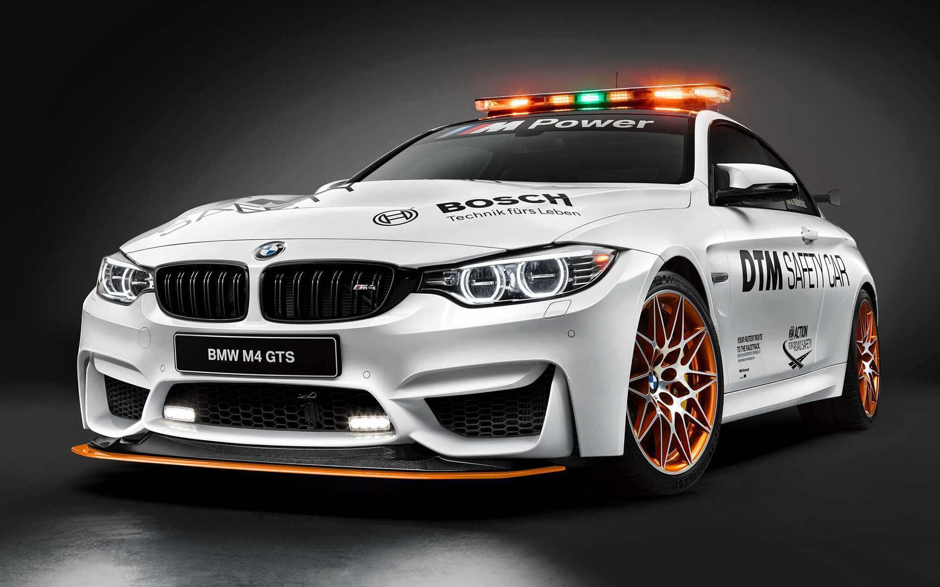 Компания bmw представила новое спортивное купе bmw m4 csl 2022 год
