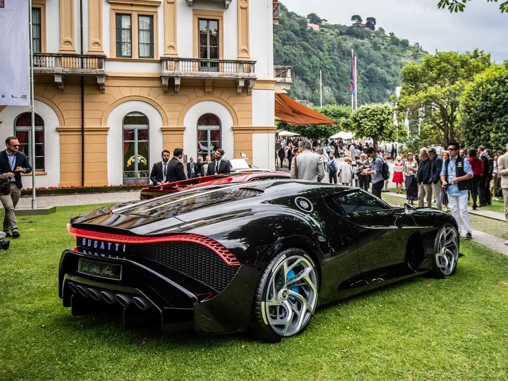 Самые дорогие машины в мире 2024 цены. Бугатти Вентура. Машина Bugatti la voiture noire. Бугатти 2020 Нойре. Бугатти 1000000.
