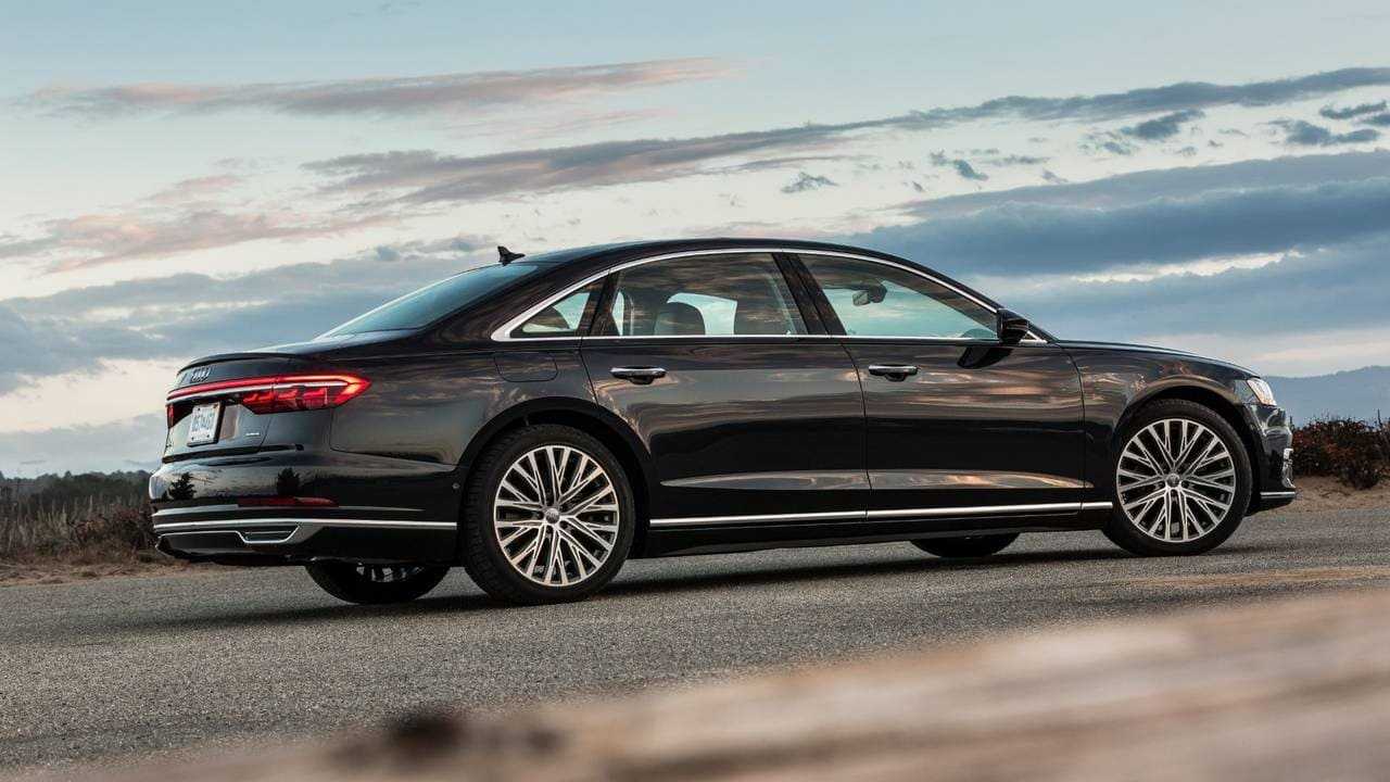 Audi A8 L - фото нового кузова, фото внутри салона автомобиля экстерьер и интерьер новой модели