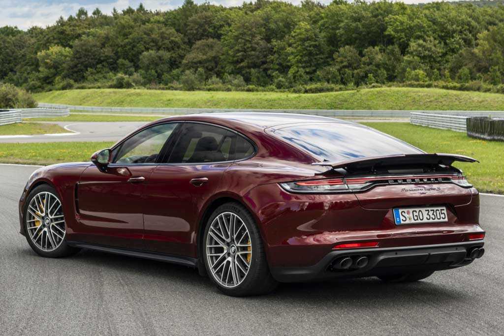 Году panamera sport turismo и вот. новый porsche panamera sport turismo – универсал порше панамера. купе для четверых