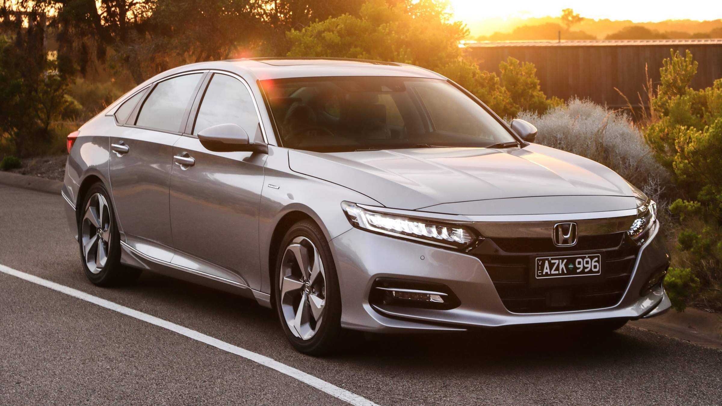 Honda представила седан accord нового поколения