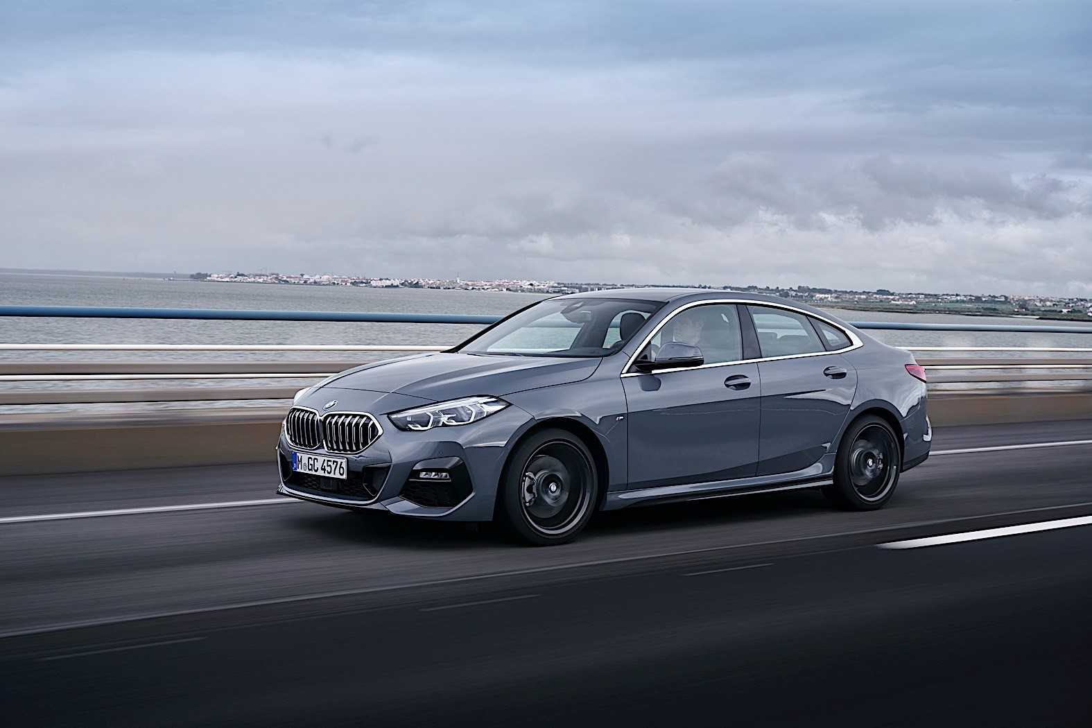 Тянем передними колёсами седан bmw 218i gran coupe