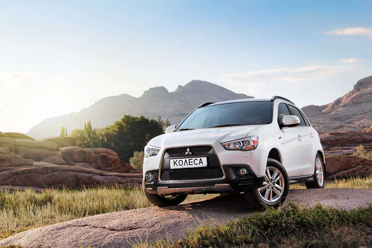 Сравнение chevrolet captiva 2.4 и mitsubishi outlander (2012-2015) 2.4 4wd  | мобильная версия