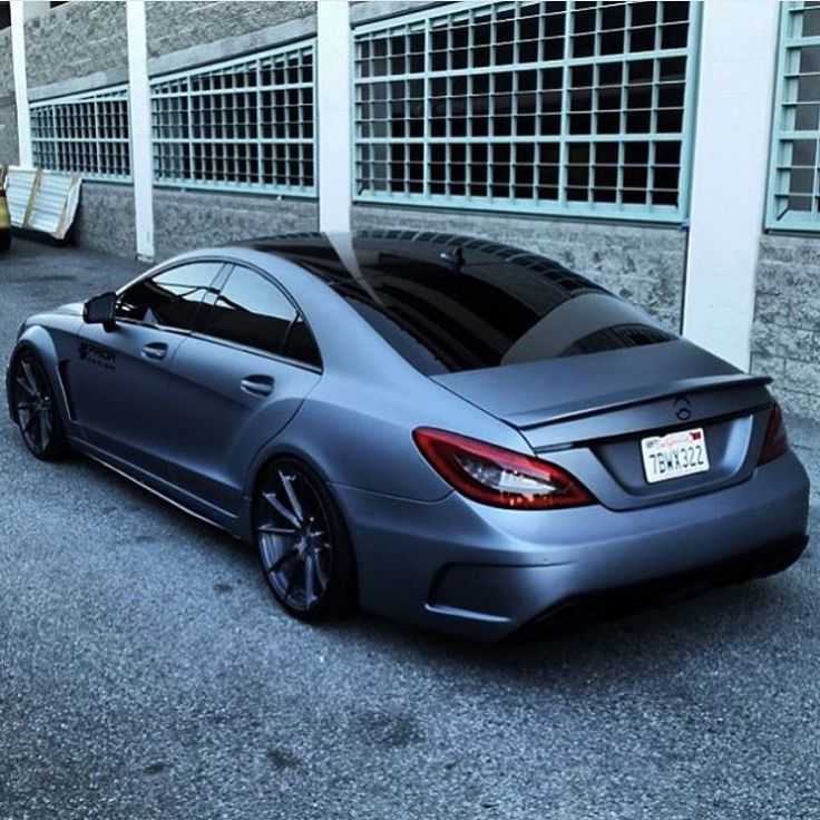 Mercedes CLS 63 желтая