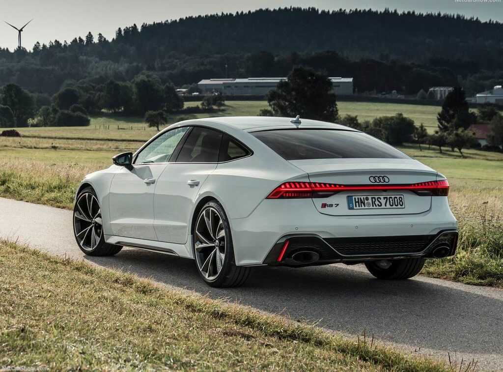 Audi A7 Sportback: комплектации и цены официальные, фото в новом кузове, модификации и оборудование автомобиля на 2023 год