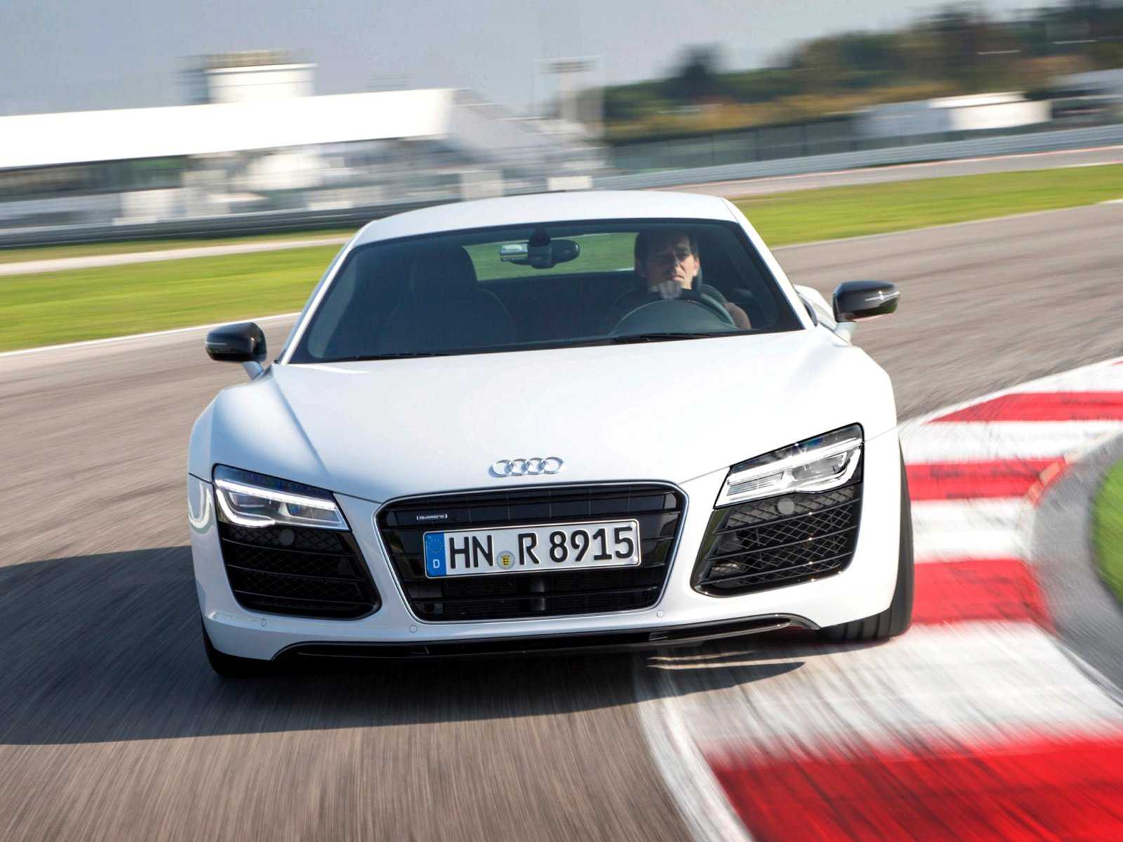 Представлен последний суперкар audi с двигателем v10