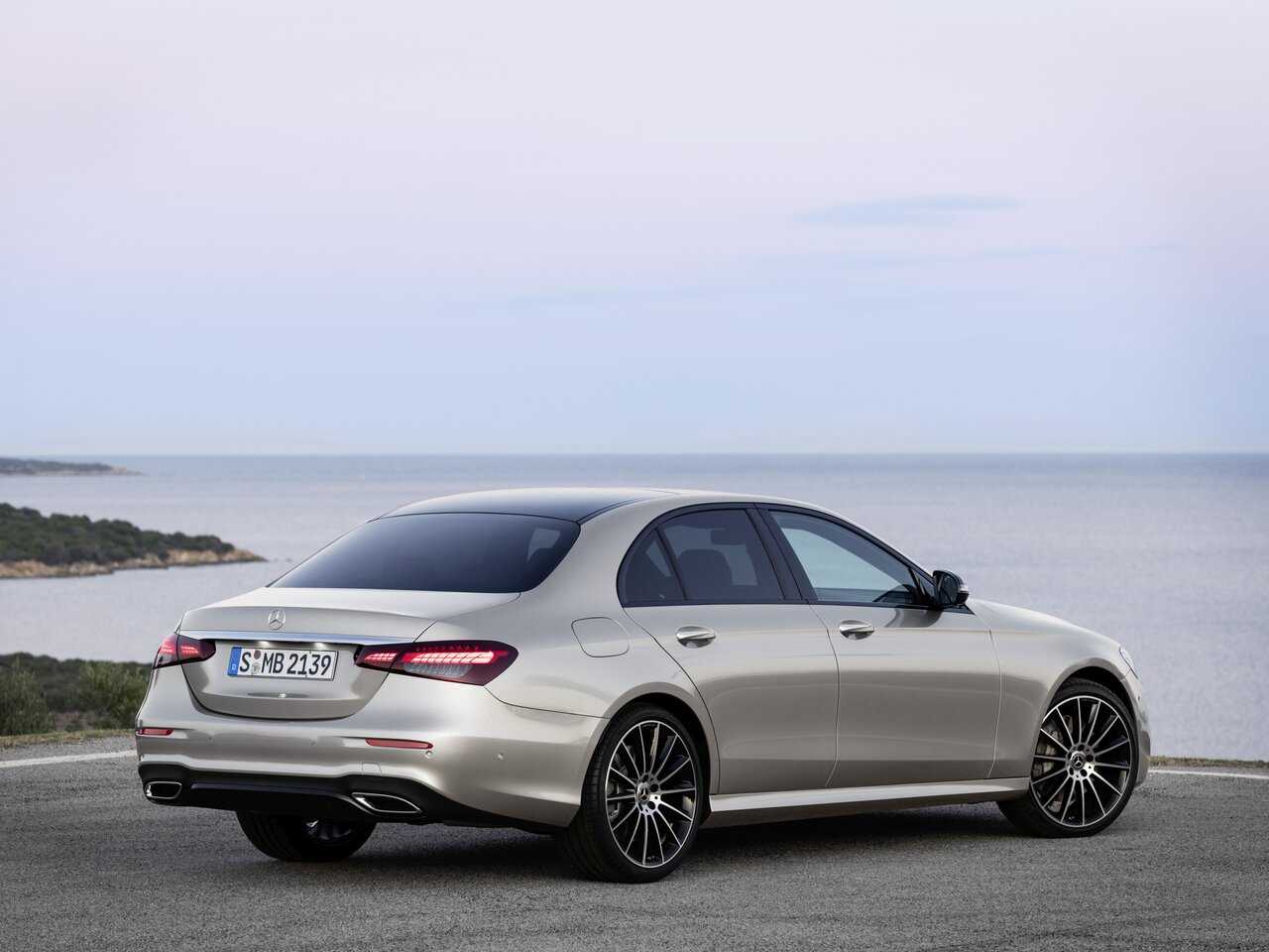 Тест-драйв Mercedes-Benz E-Class Универсал - видео обзор и фото новый кузов