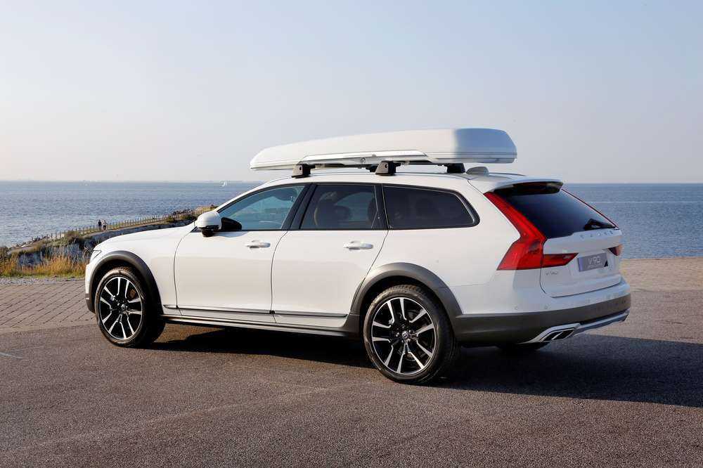 Тест-драйв volvo v90 cross country b6 2022 | движение24