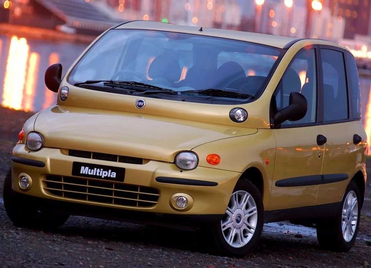 10 самых уродливых автомобилей