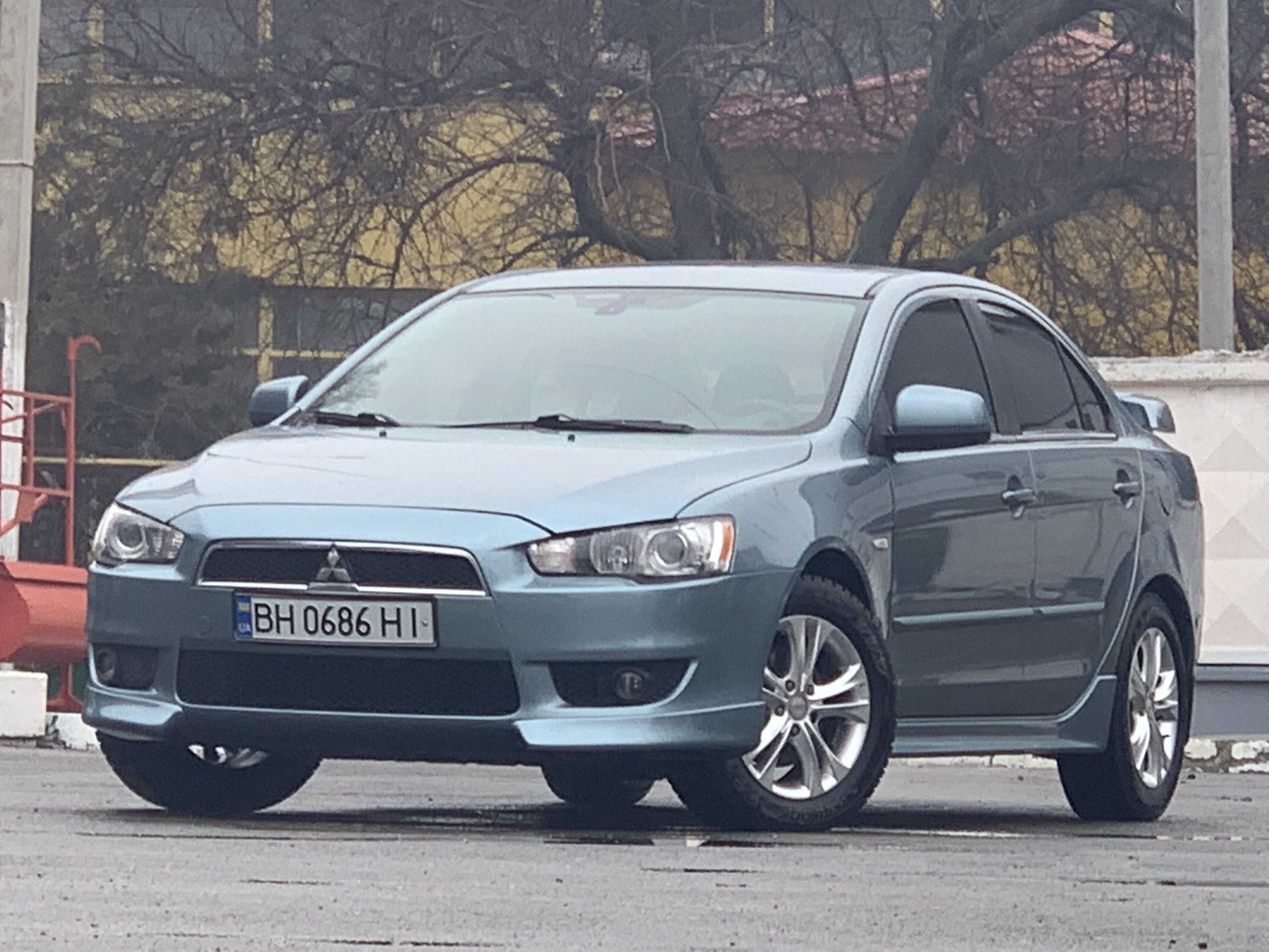 Шевроле или Мицубиси, Круз или Лансер Какой из этих автомобилей больше подходит современному горожанину Чей внешний вид и салон поразит ваших знакомых - читайте в нашей статье
