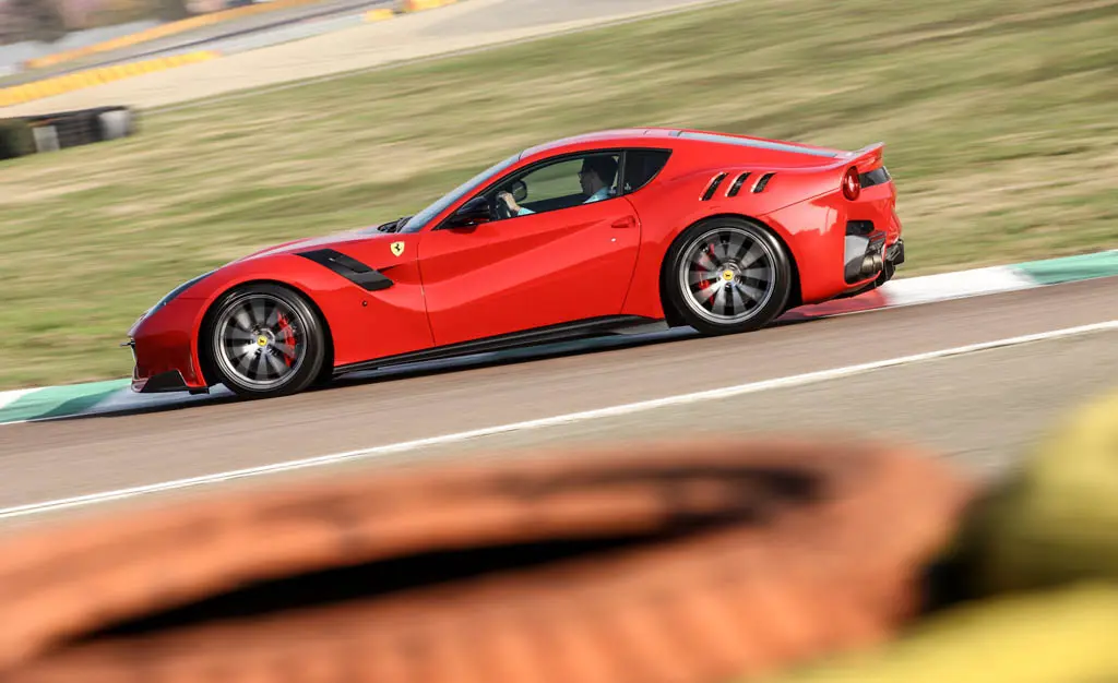 F12 Berlinetta TDF